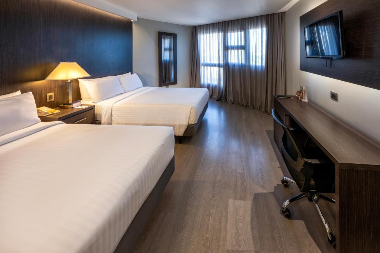 Hotel W&P Santo Domingo Esterno foto
